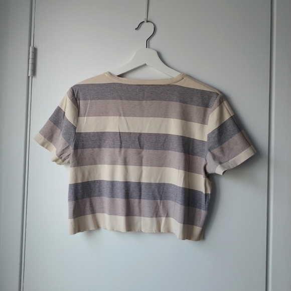 Cropped Striped T-shirt - Picture 2 of 4